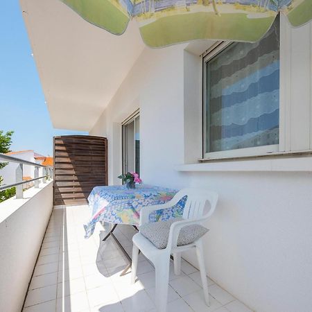 Gorgeous Apartment In Royan With Kitchen מראה חיצוני תמונה