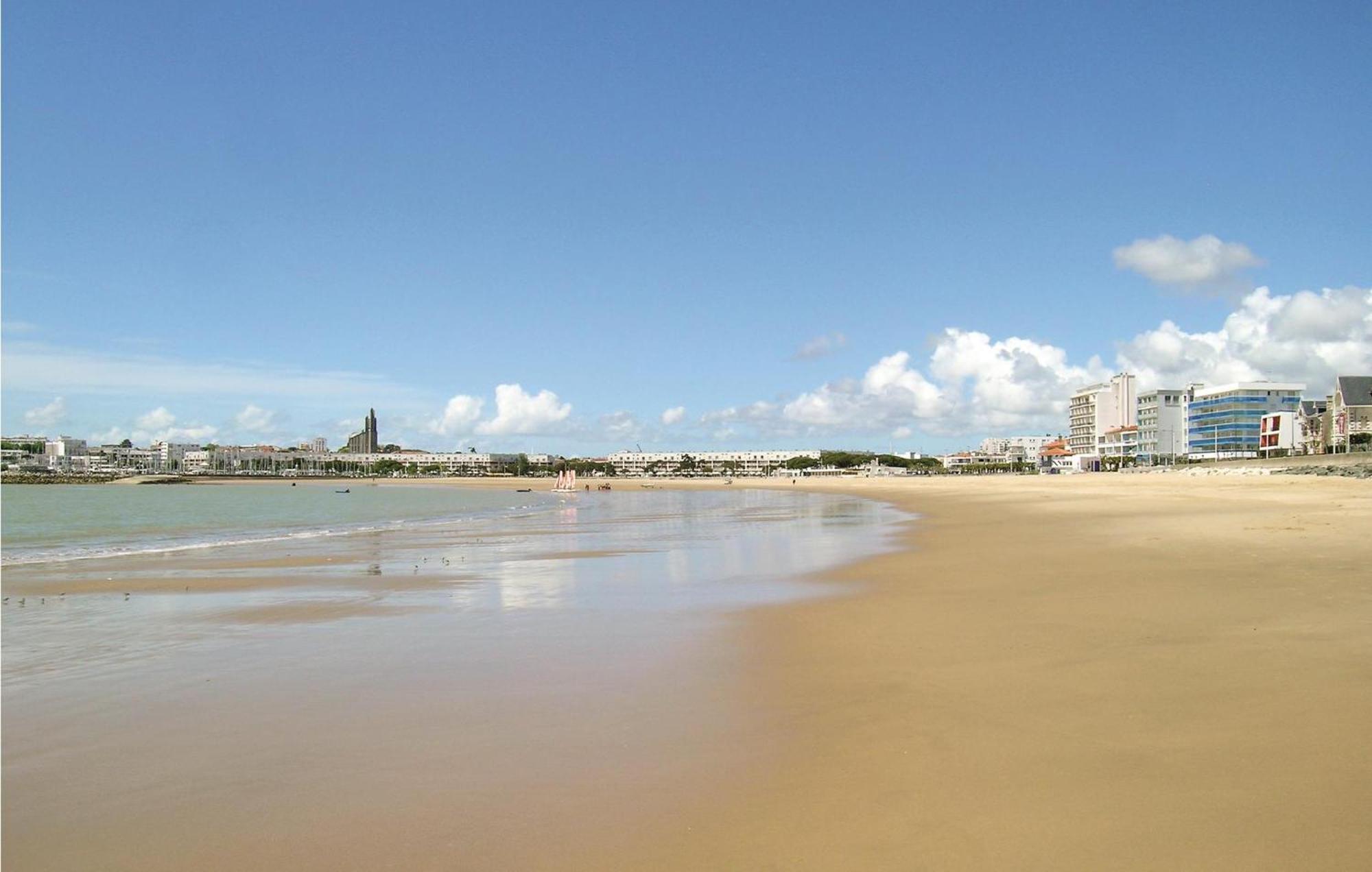 Gorgeous Apartment In Royan With Kitchen מראה חיצוני תמונה