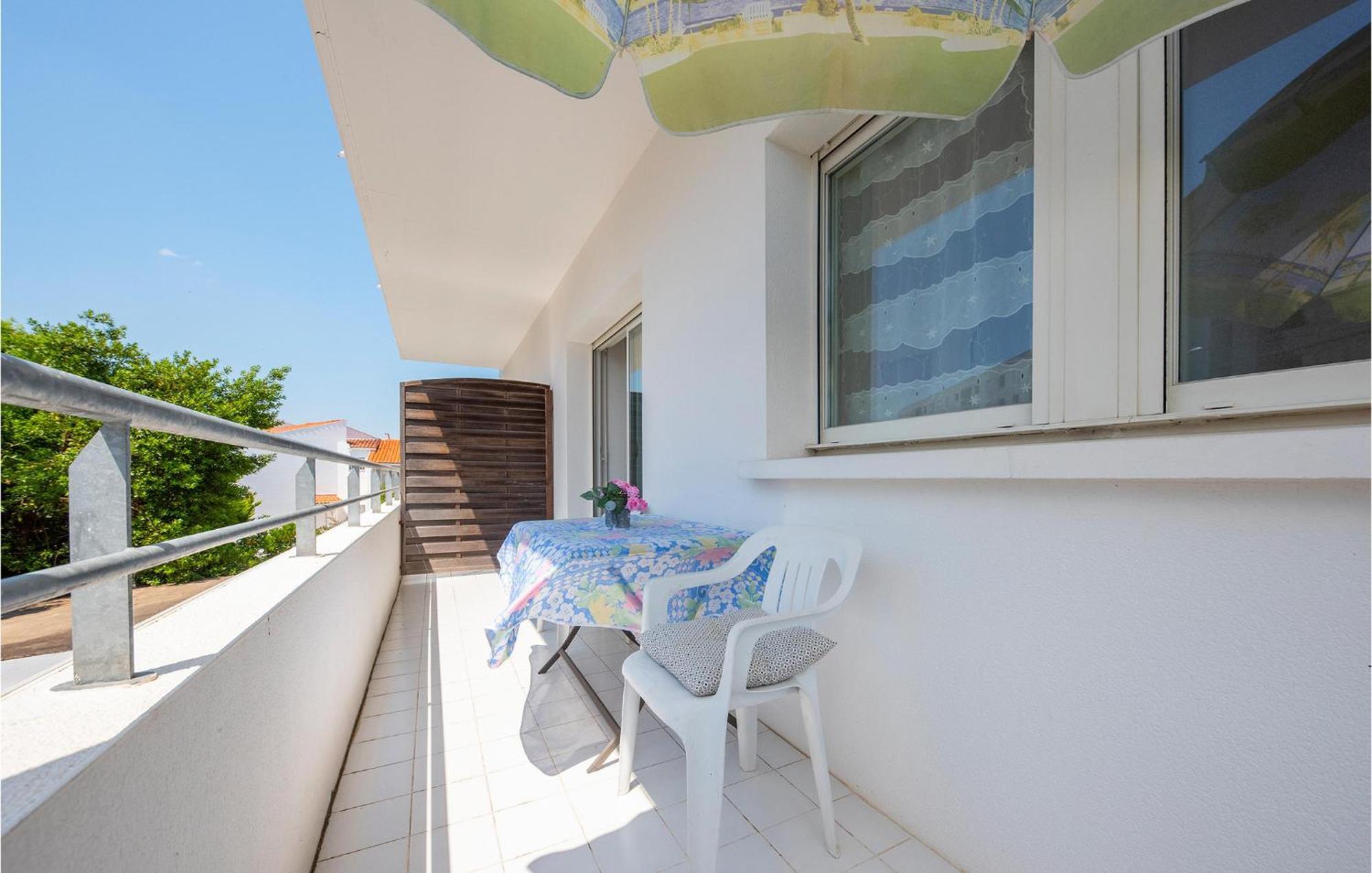 Gorgeous Apartment In Royan With Kitchen מראה חיצוני תמונה